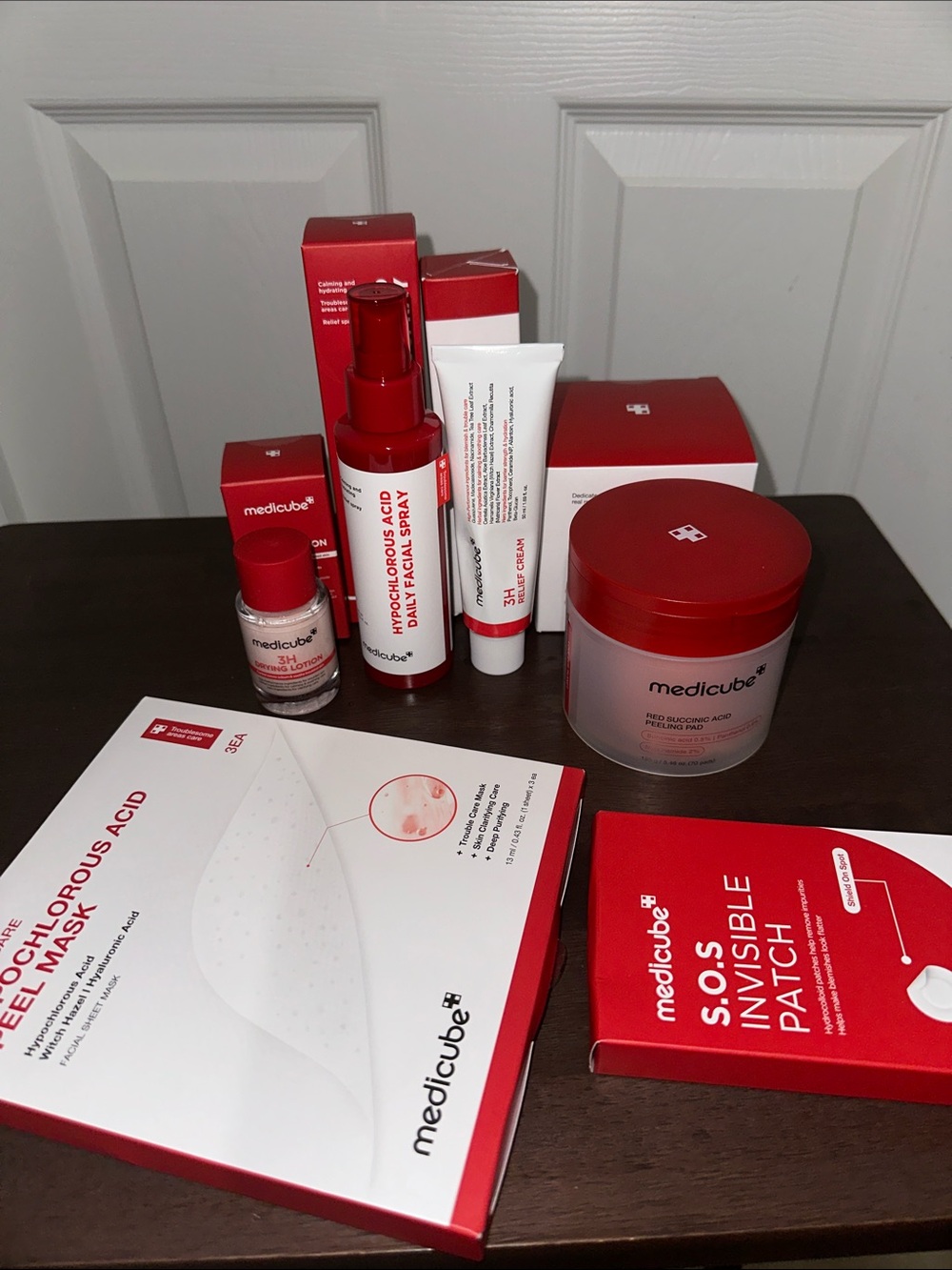 Medicube Red Skincare Mask & Treatment Set – Red Packaging